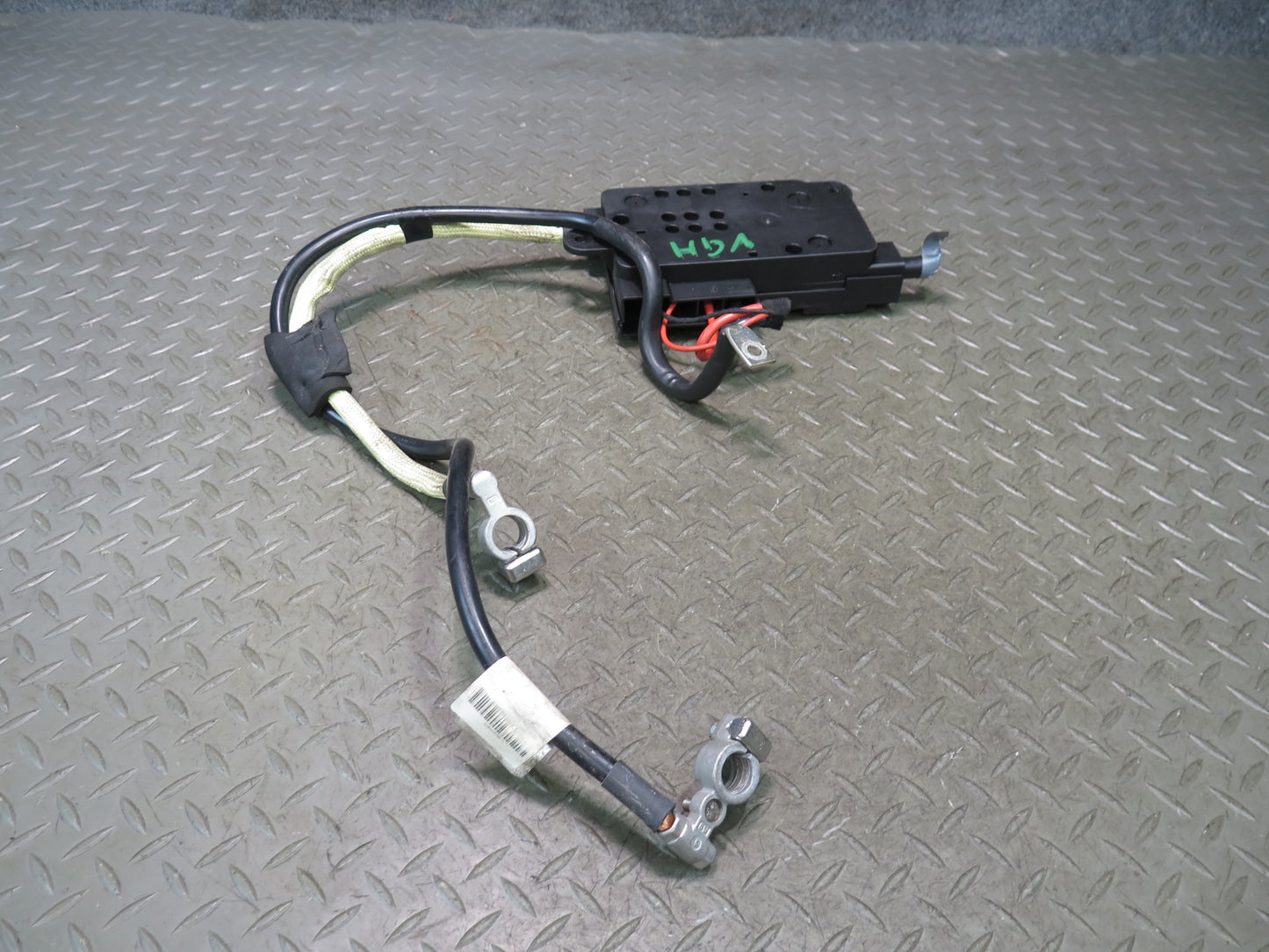 06-09 VW Golf MK5 R32 3.2L Battery Negative Cable w Fuse Box 1K0971226