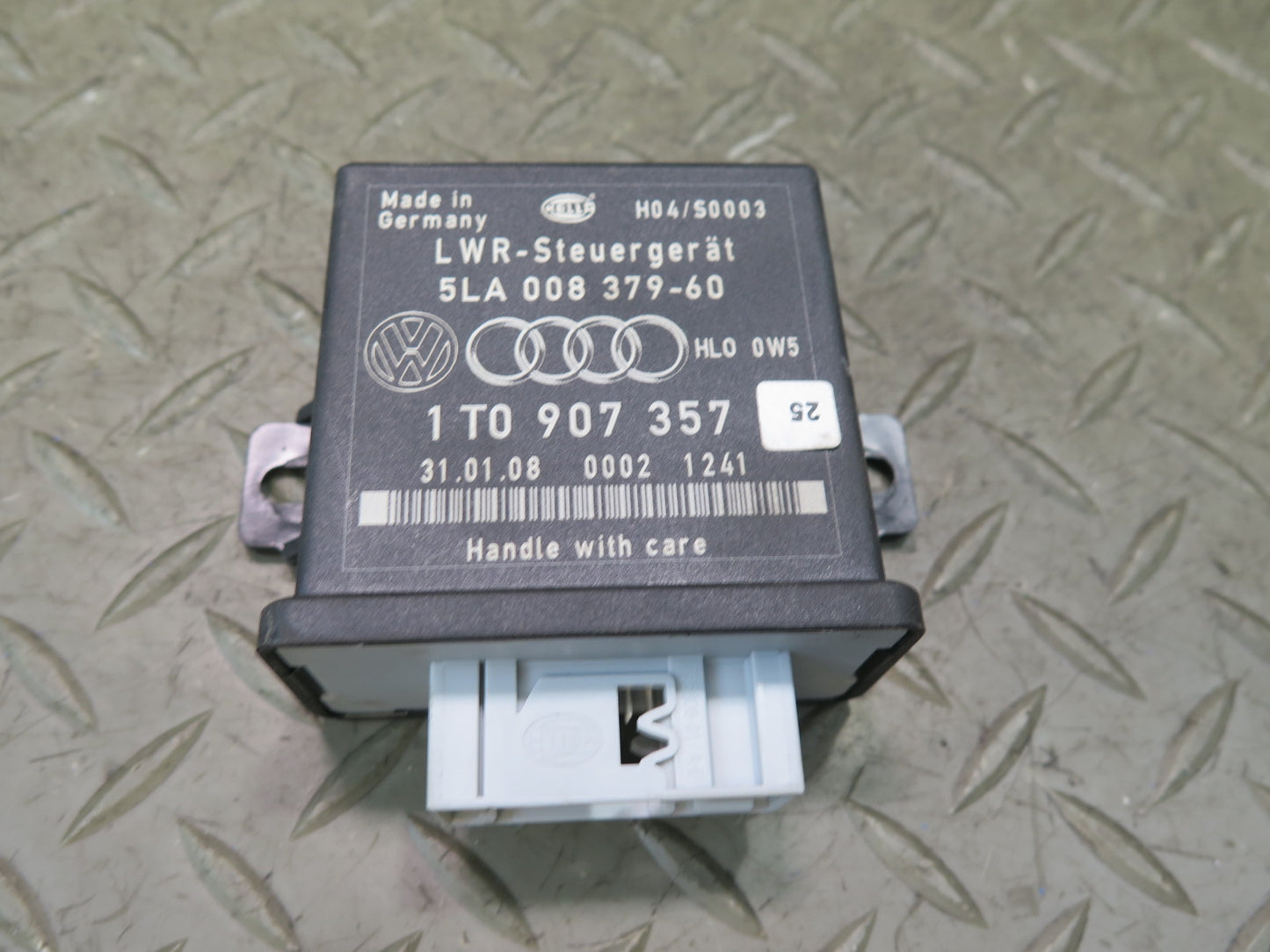 06-09 VW Golf MK5 R32 Headlight Range Control Module 1T0907357 OEM