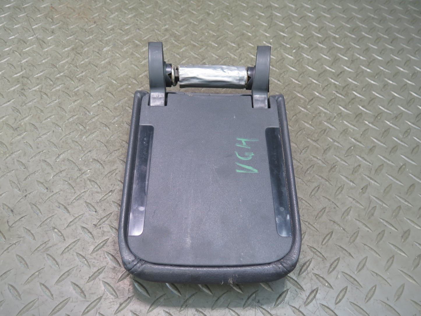 06-09 VW Golf MK5 R32 Center Console Leather Armrest Lid Cover OEM