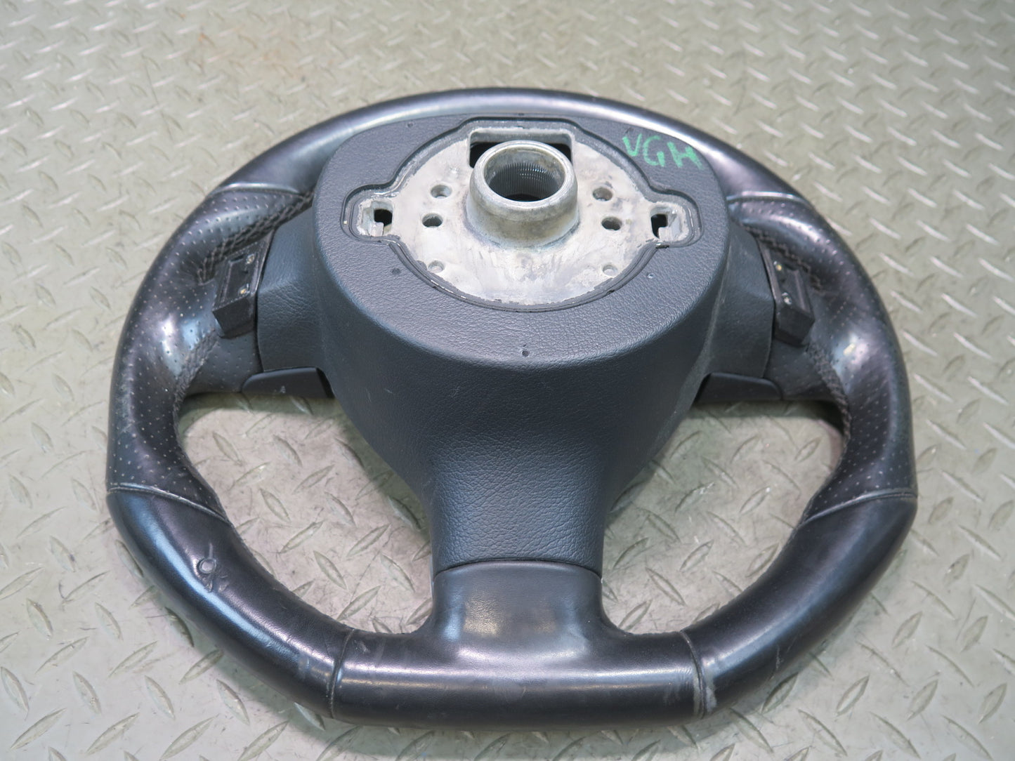 2008 VW Golf MK5 R32 A/T Leather Steering Black w Controls OEM