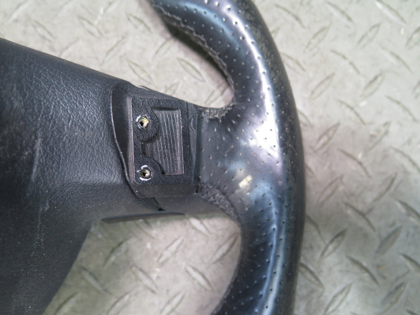 2008 VW Golf MK5 R32 A/T Leather Steering Black w Controls OEM