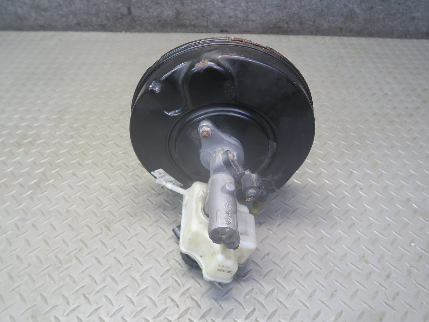 2008 VW Golf R32 MK5 Brake Master Cylinder Booster Fluid Reservoir OEM