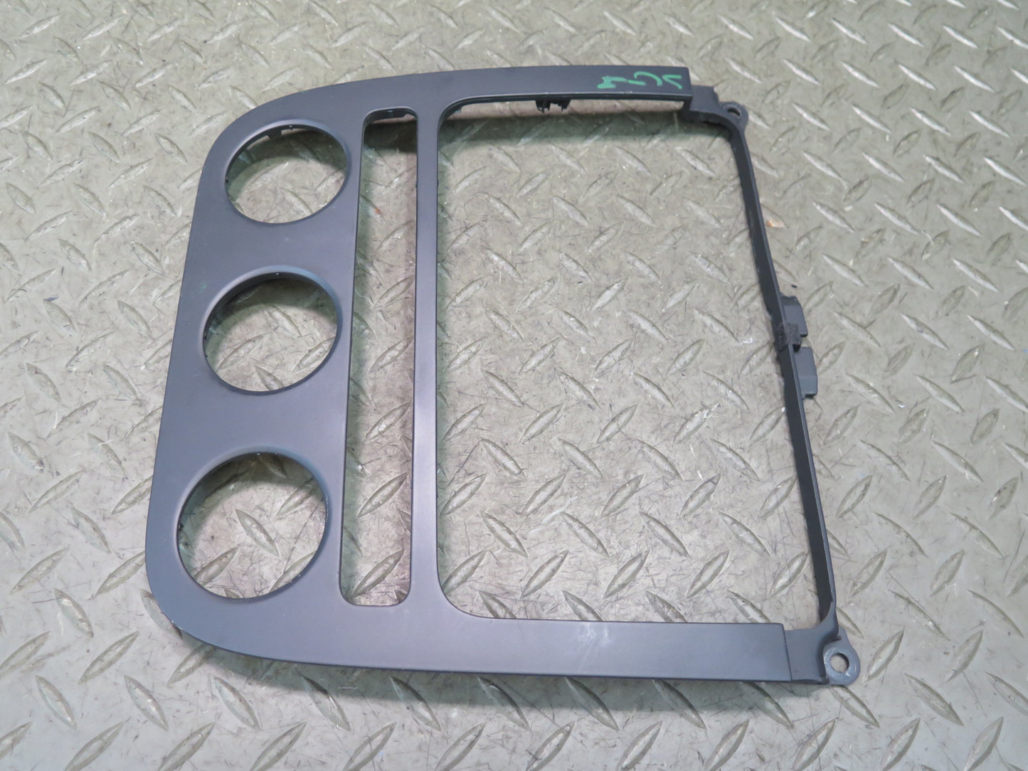 06-09 VW Golf MK5 R32 Dash Front Radio Climate Trim Bezel Panel 1K0858071 OEM