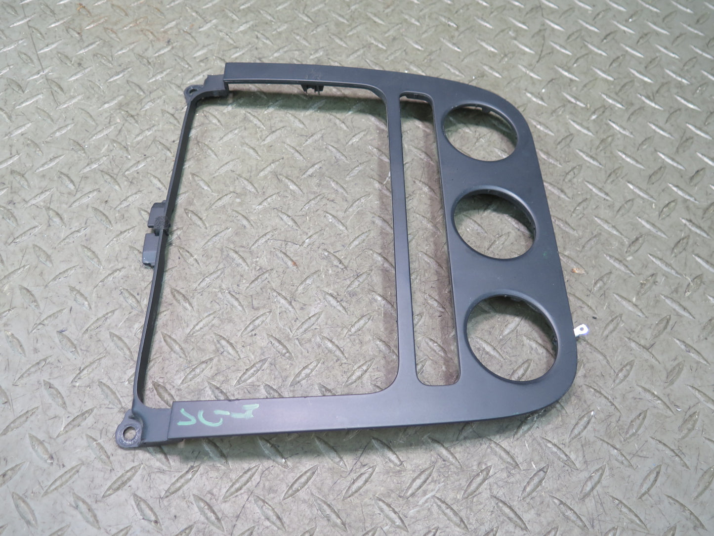 06-09 VW Golf MK5 R32 Dash Front Radio Climate Trim Bezel Panel 1K0858071 OEM
