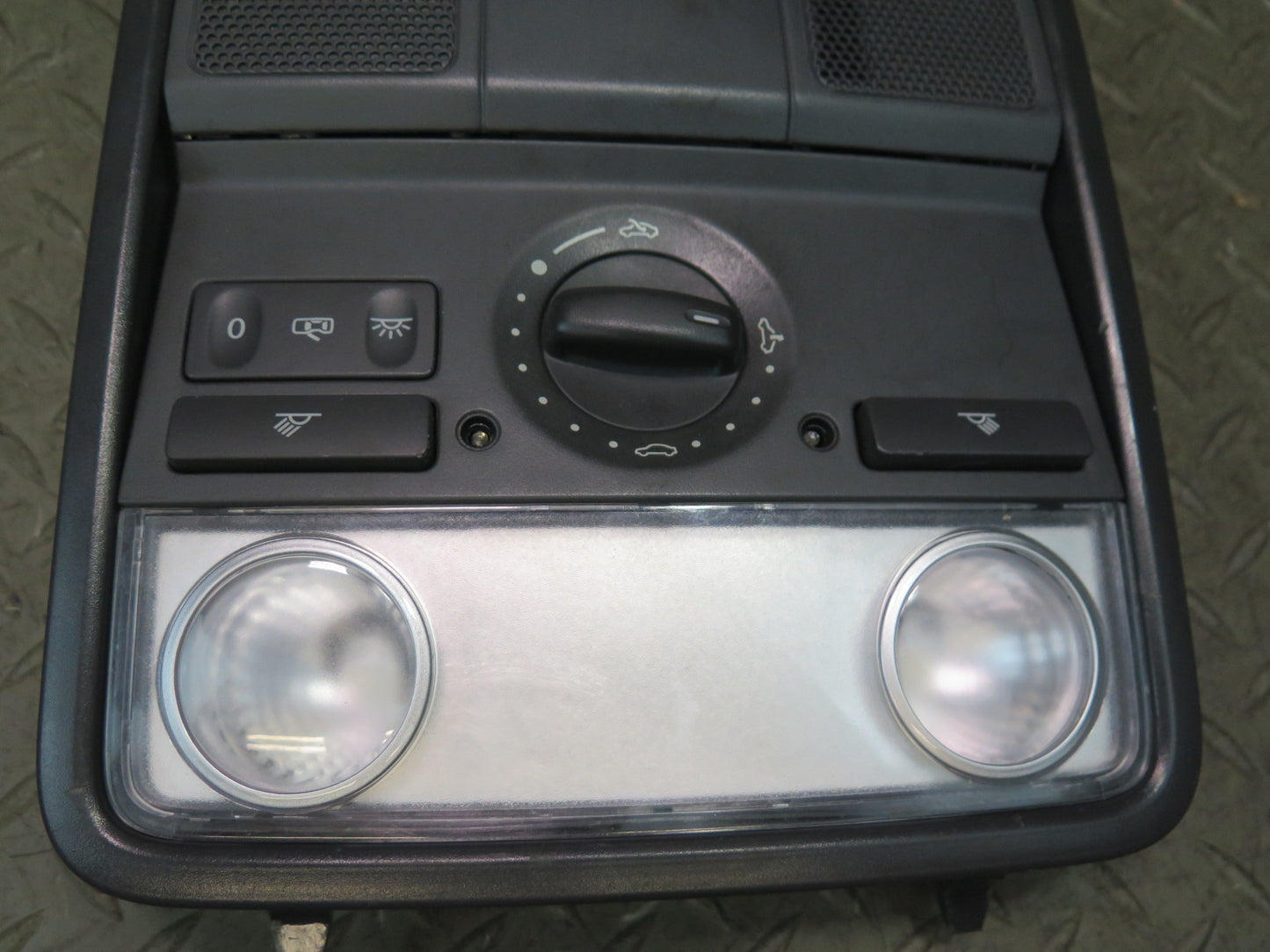 06-09 VW Golf MK5 R32 Overhead Console Dome Reading Light 1K0867489 OEM