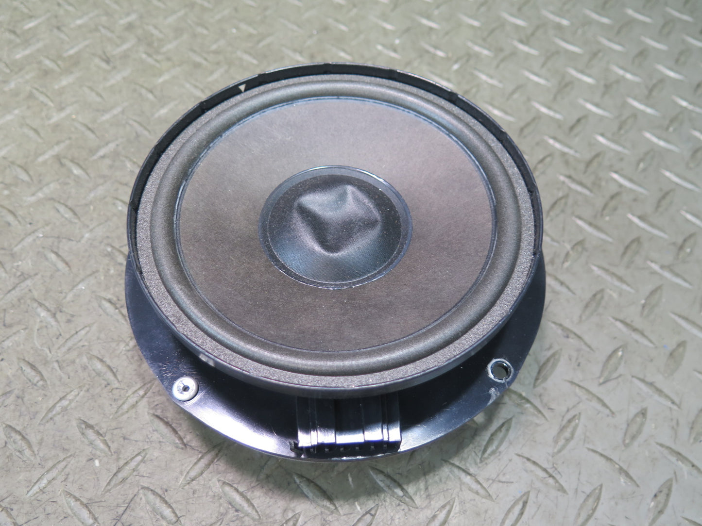 06-09 VW Golf MK5 R32 Set of 2 Rear Left & Right Door Speaker 1K0035415 OEM