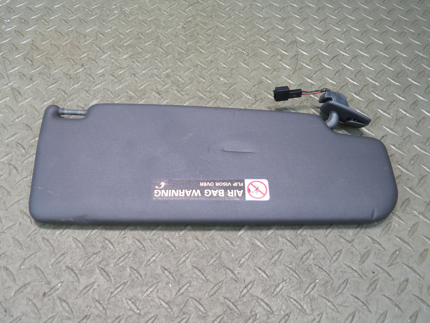 2008 VW Golf R32 Set of 2 Front Left & Right Sun Visor OEM