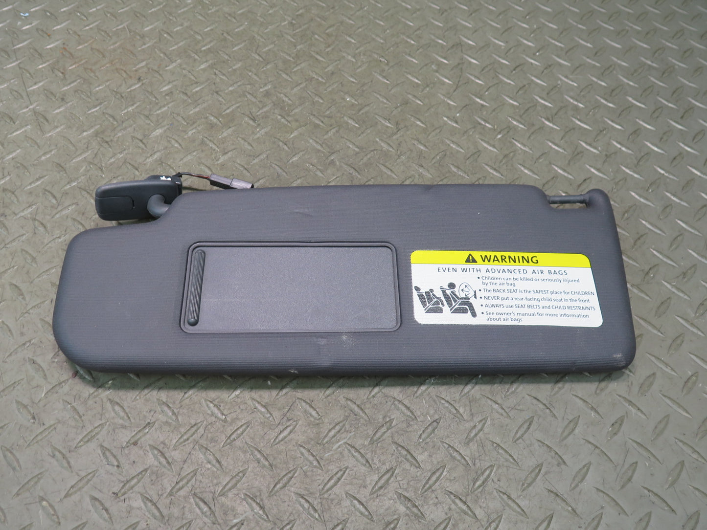 2008 VW Golf R32 Set of 2 Front Left & Right Sun Visor OEM