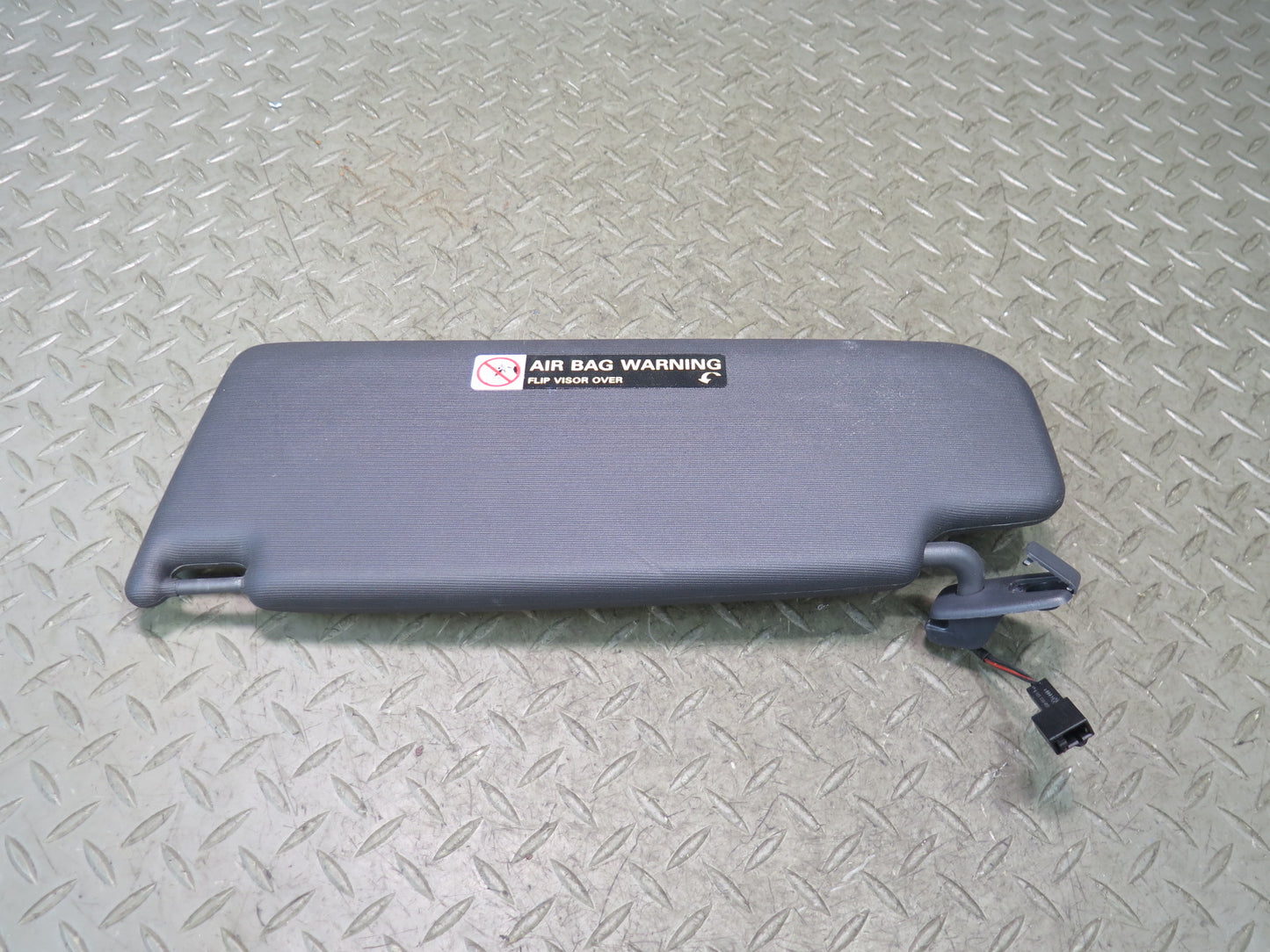 2008 VW Golf R32 Set of 2 Front Left & Right Sun Visor OEM