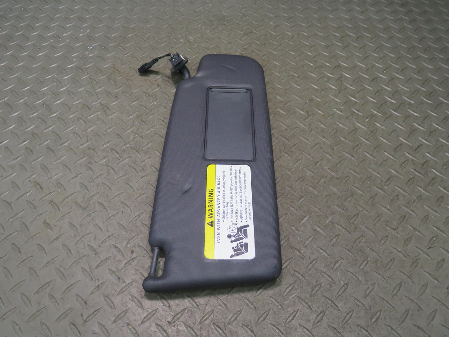 2008 VW Golf R32 Set of 2 Front Left & Right Sun Visor OEM