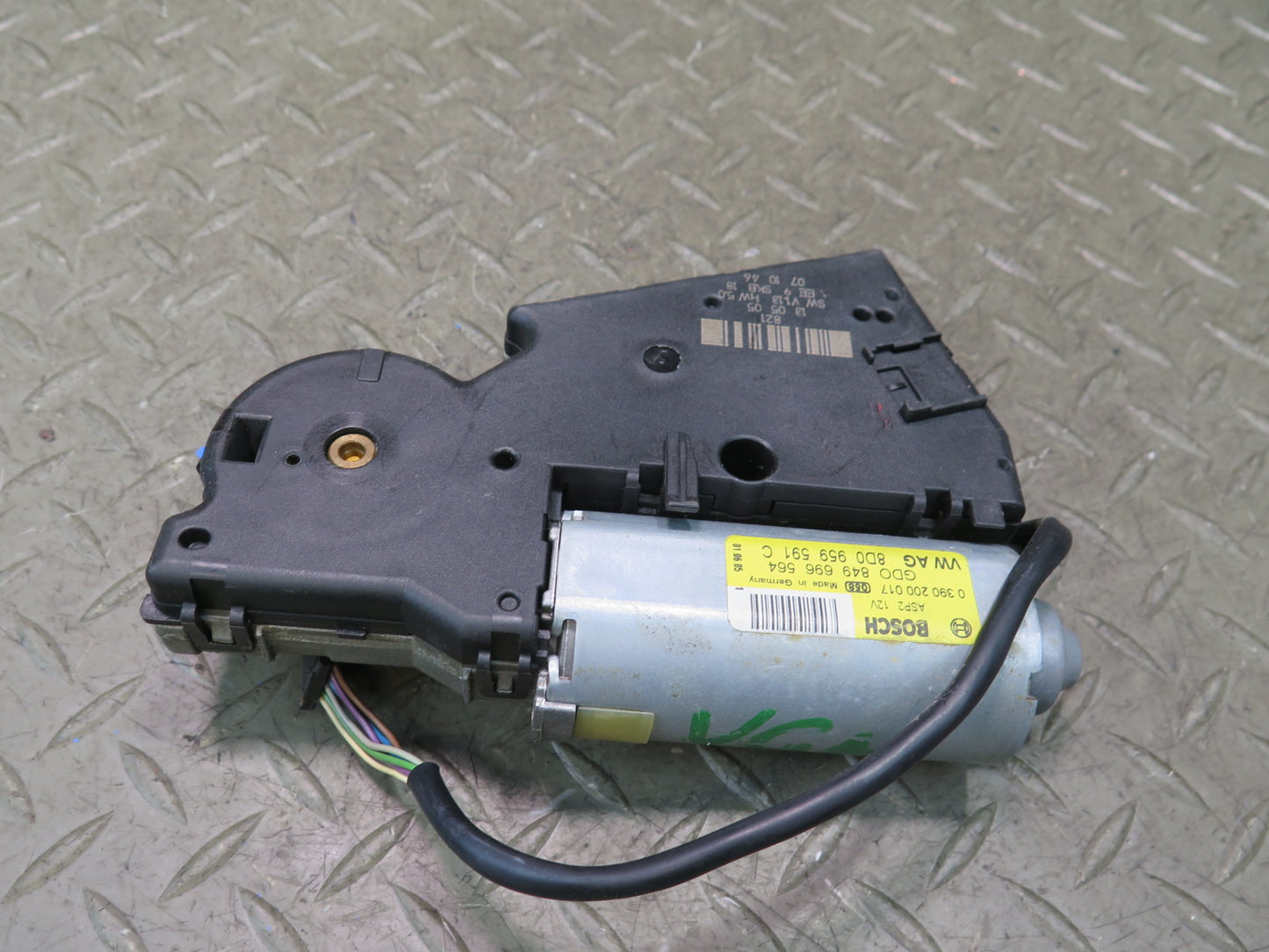 06-09 VW Golf MK5 R32 Sunroof Motor Drive Unit 8D0959591C OEM