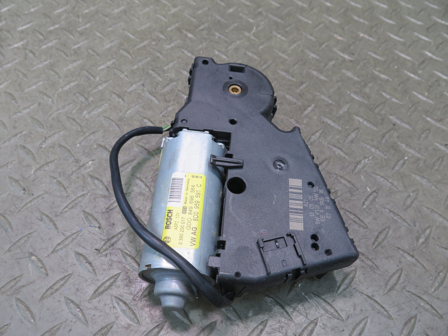 06-09 VW Golf MK5 R32 Sunroof Motor Drive Unit 8D0959591C OEM