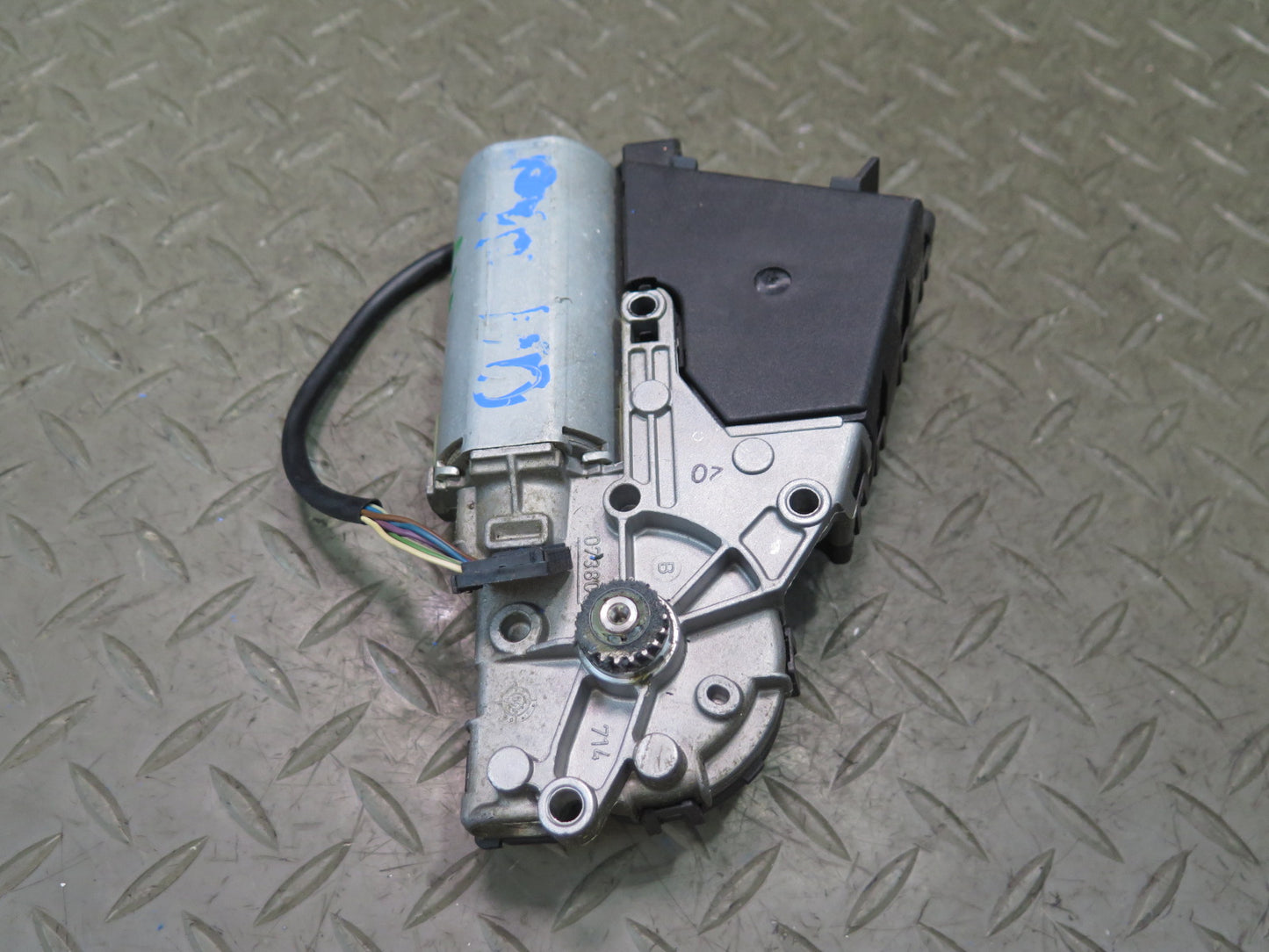 06-09 VW Golf MK5 R32 Sunroof Motor Drive Unit 8D0959591C OEM