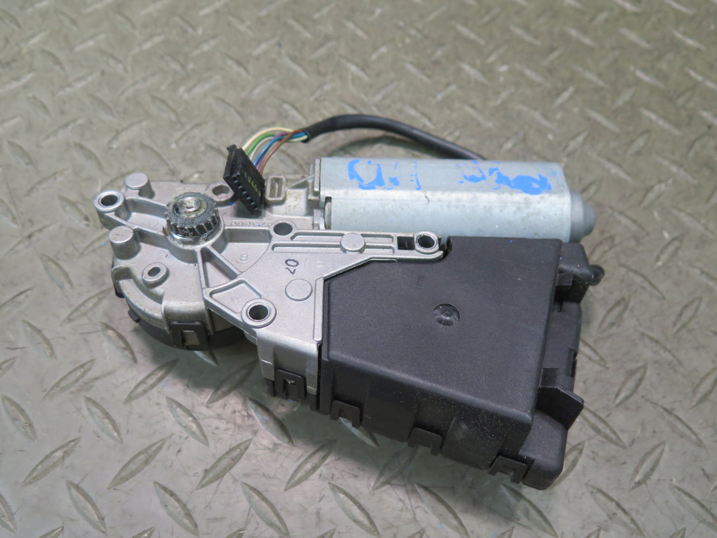 06-09 VW Golf MK5 R32 Sunroof Motor Drive Unit 8D0959591C OEM