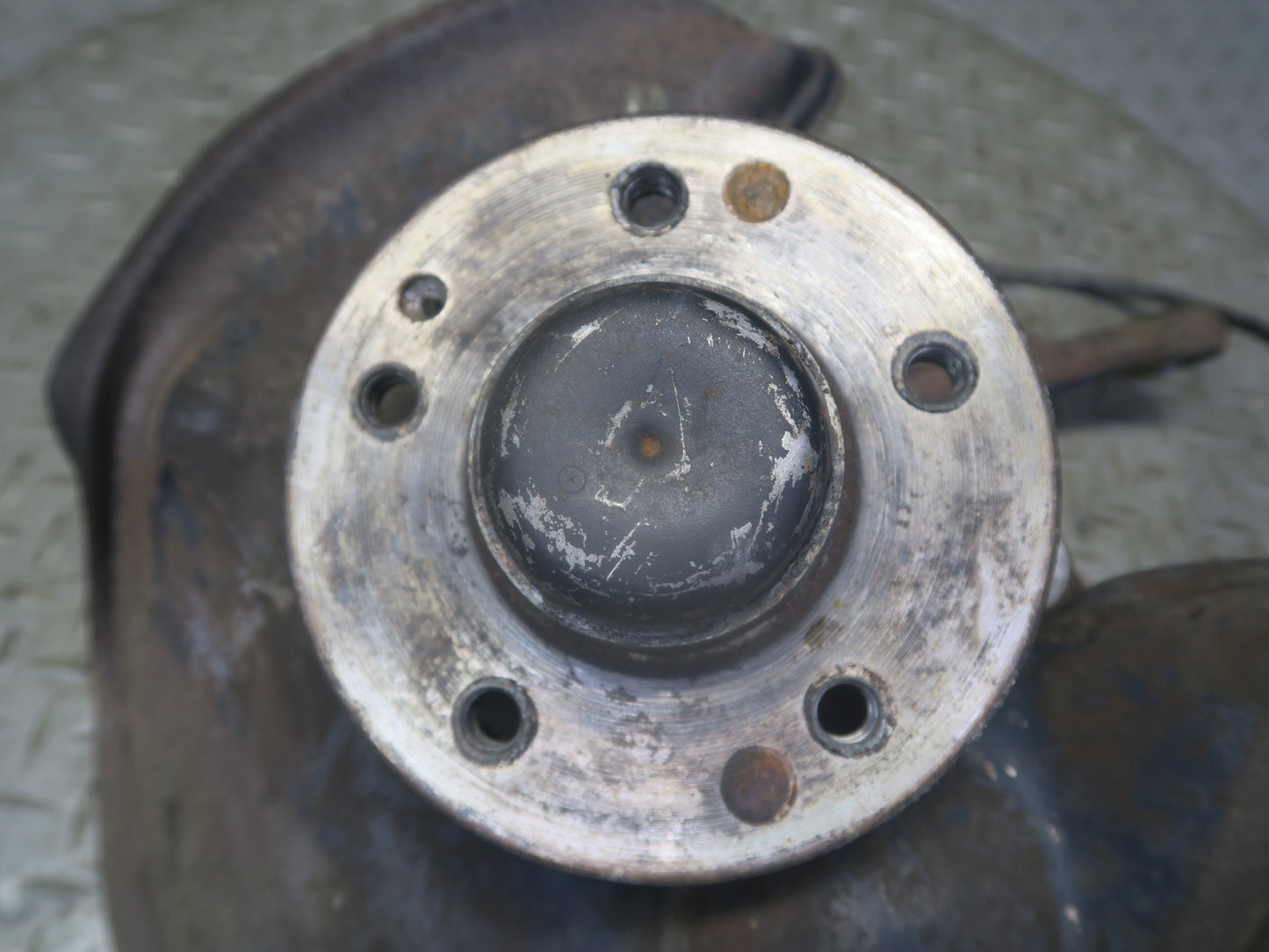 96-02 Mercedes R129 Sl-class Front Left Spindle Knuckle Wheel Hub Bearing OEM