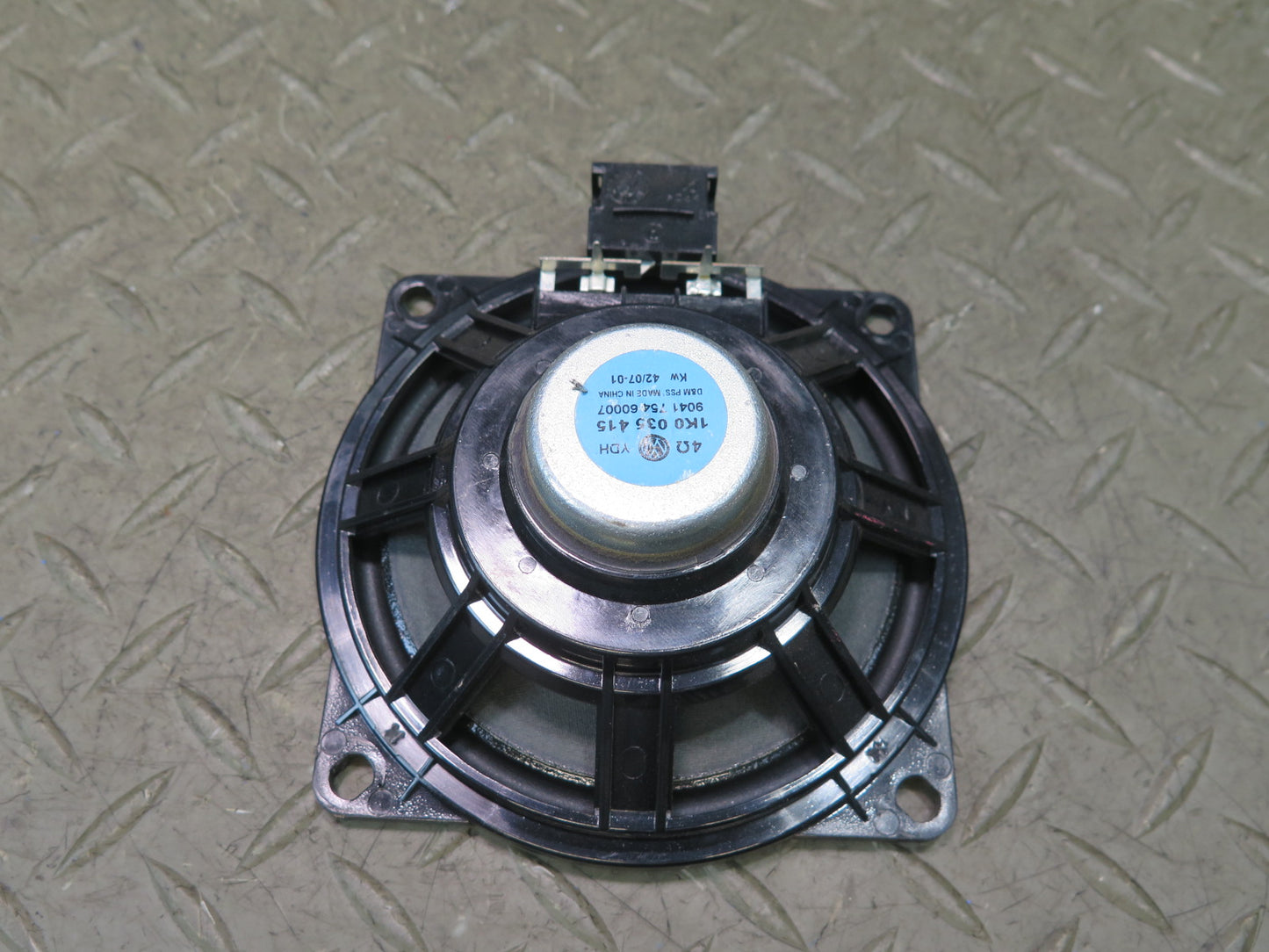 06-09 VW Golf MK5 R32 Set of 2 Left & Right Door Speaker 1K0035415 OEM
