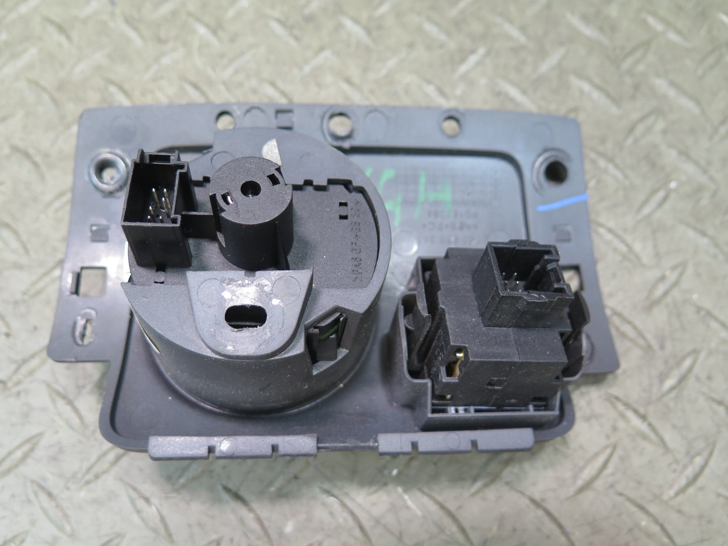 06-09 VW Golf MK5 R32 Headlight Light Lamp Dimmer Control Switch OEM