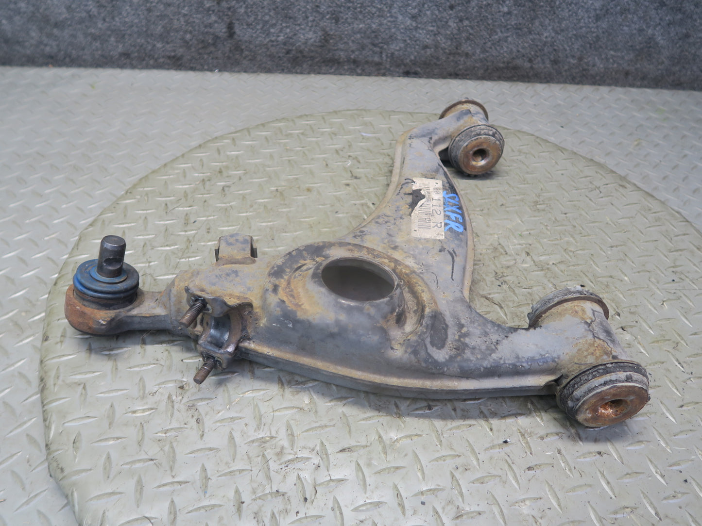 96-98 Mercedes R129 Sl-class Set of 2 Front Suspension Lower Control Arm OEM