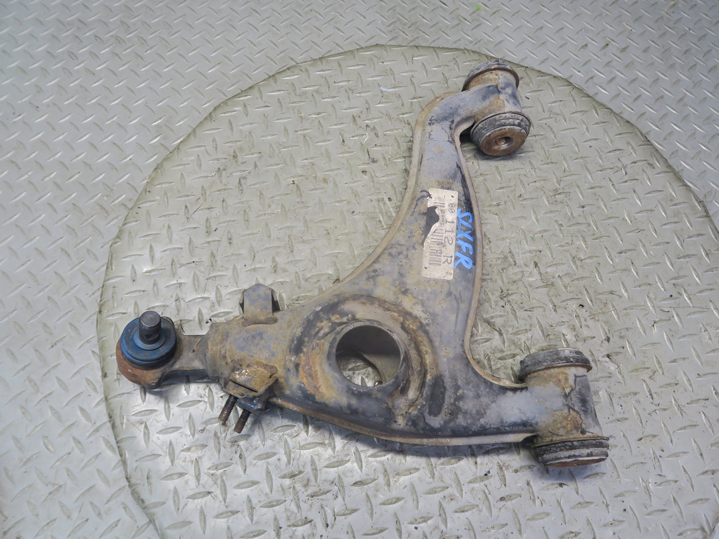 96-98 Mercedes R129 Sl-class Set of 2 Front Suspension Lower Control Arm OEM