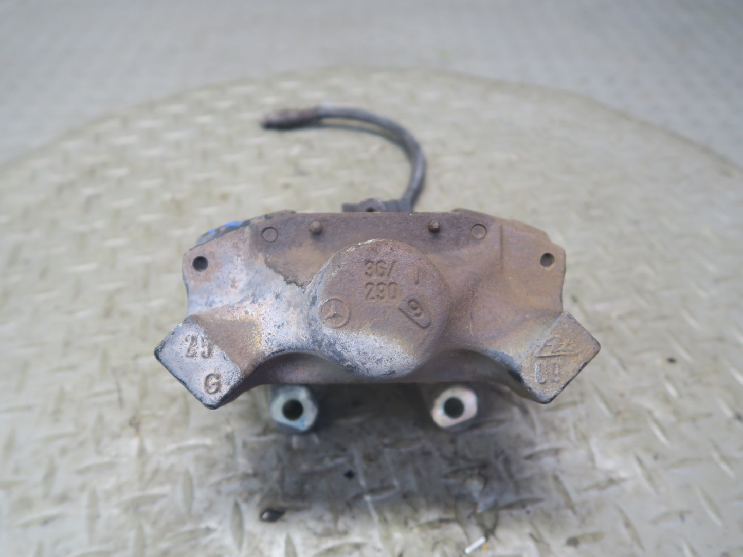 96-98 Mercedes R129 Sl-class Set of 2 Rear Left & Right Brake Caliper OEM