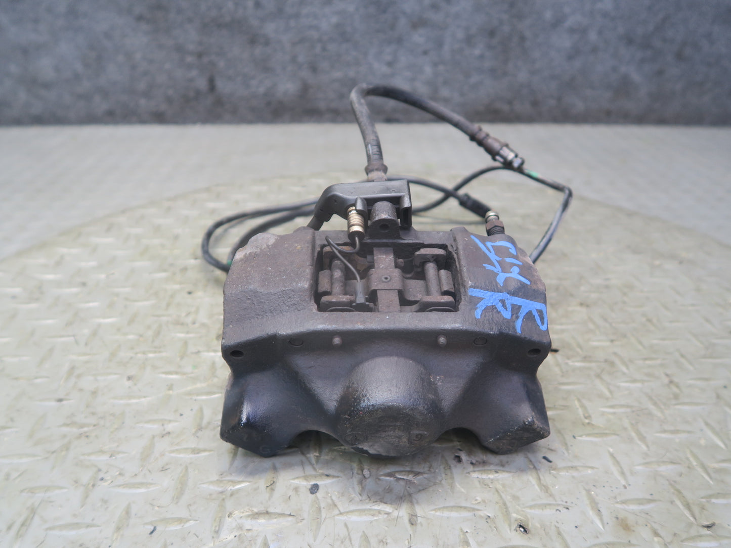 96-98 Mercedes R129 Sl-class Set of 2 Rear Left & Right Brake Caliper OEM