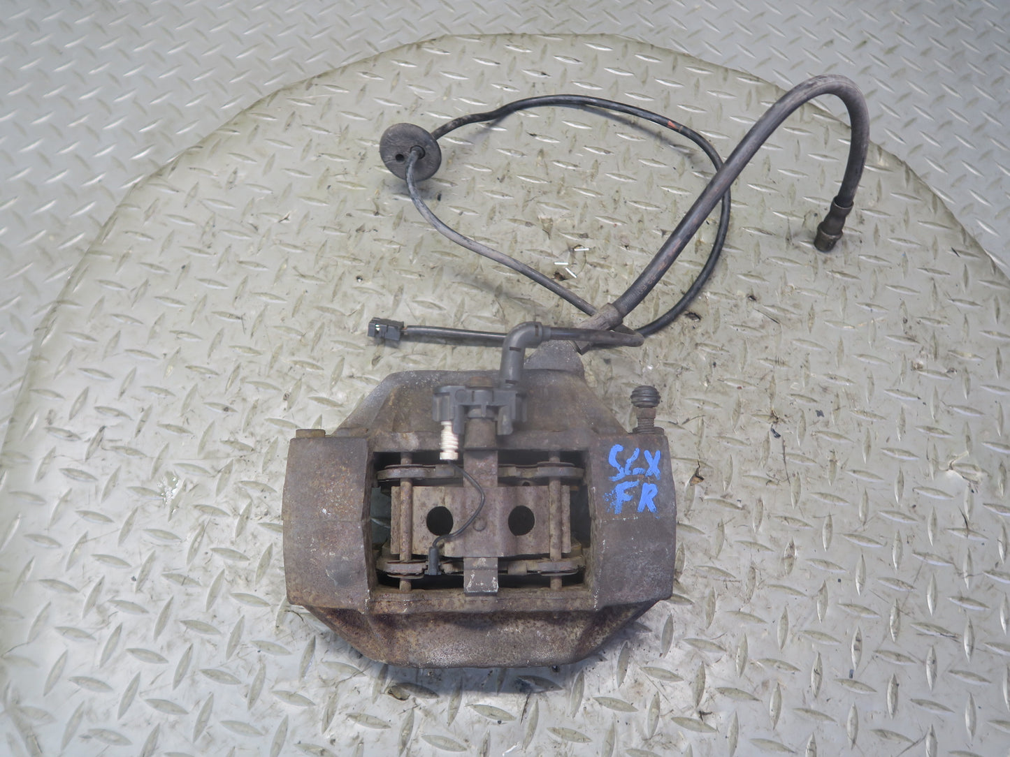 96-98 Mercedes R129 Sl-class Set of 2 Front Left & Right Brake Caliper OEM