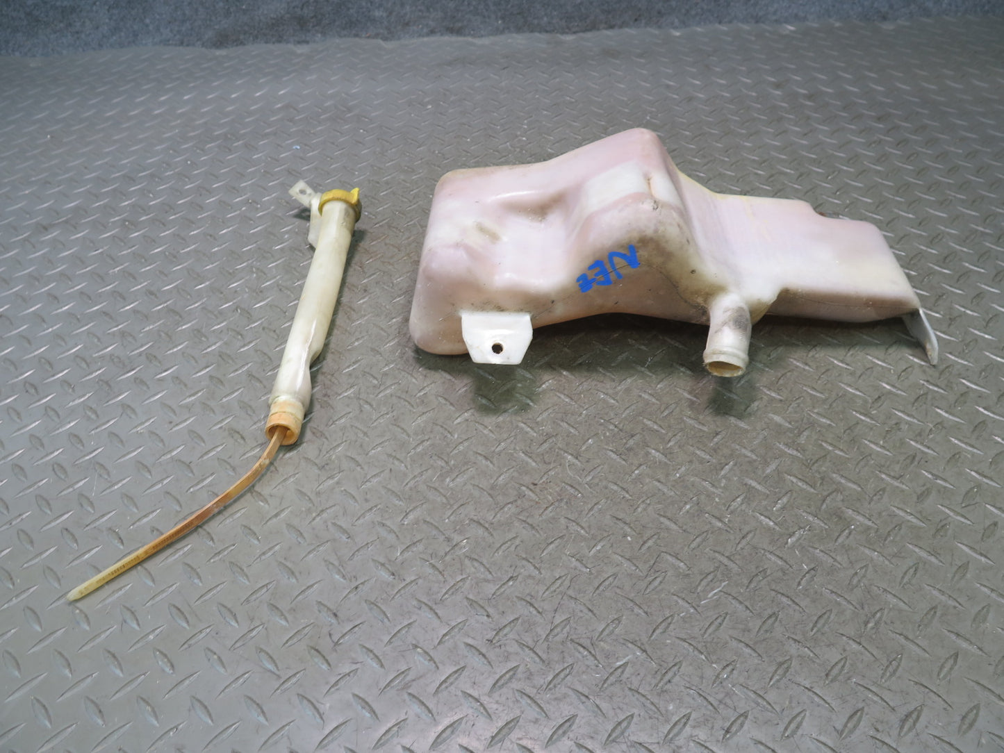 90-96 Nissan 300ZX Z32 NA Engine Coolant Expansion Overflow Reservoir Tank OEM