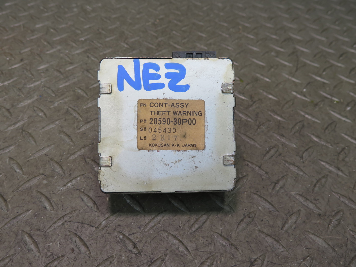 90-93 Nissan Z32 300ZX Theft Warning Control Module 28590-30P00 OEM