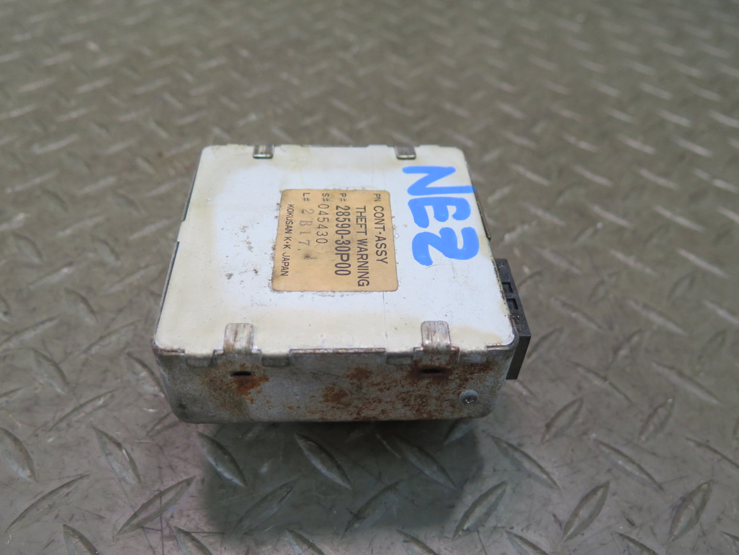 90-93 Nissan Z32 300ZX Theft Warning Control Module 28590-30P00 OEM