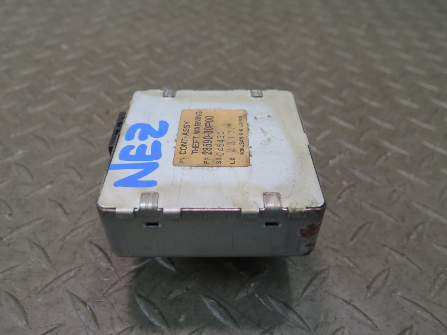 90-93 Nissan Z32 300ZX Theft Warning Control Module 28590-30P00 OEM