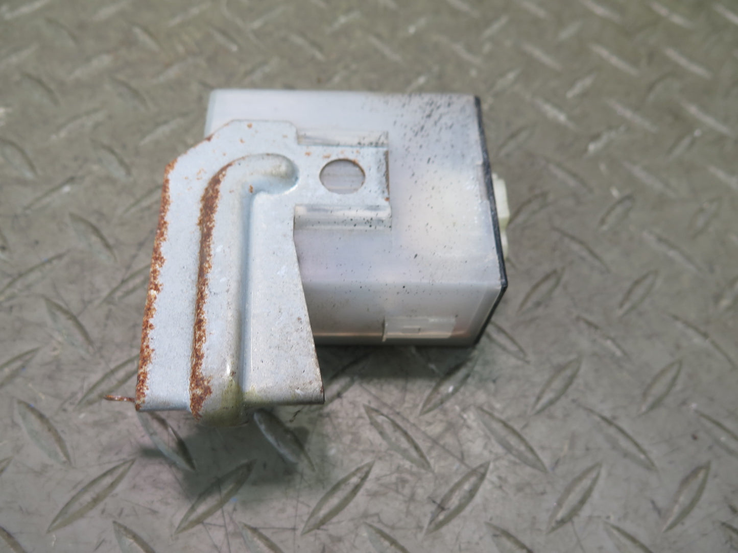 90-96 Nissan Z32 300ZX Antenna Relay Control Module Unit OEM