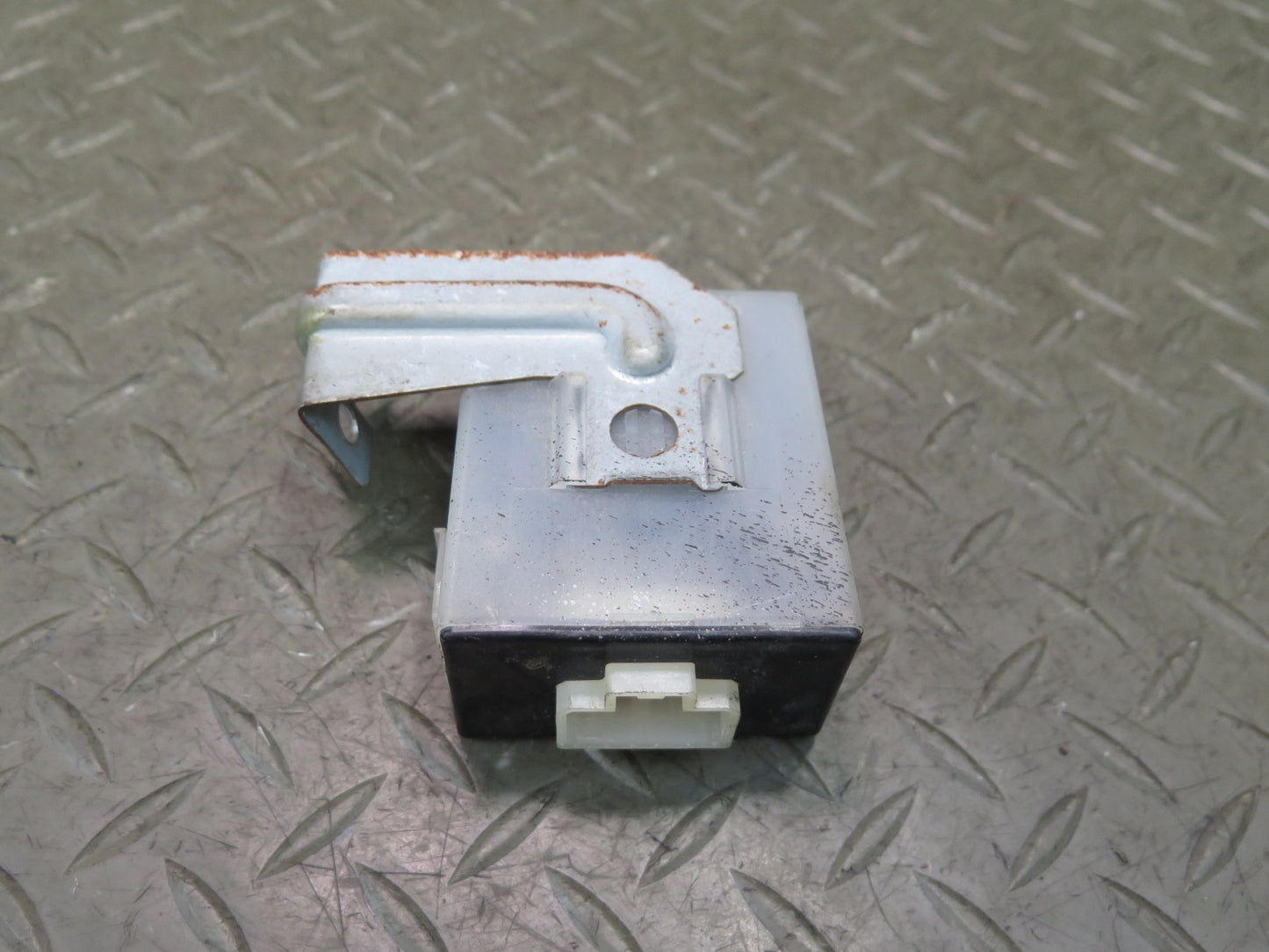 90-96 Nissan Z32 300ZX Antenna Relay Control Module Unit OEM
