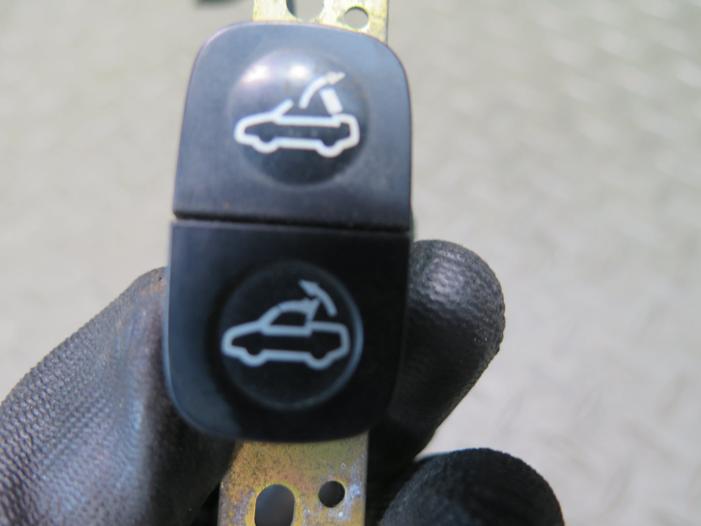 93-96 Nissan 300ZX Z32 Convertible Soft TOP Release Switch Button OEM