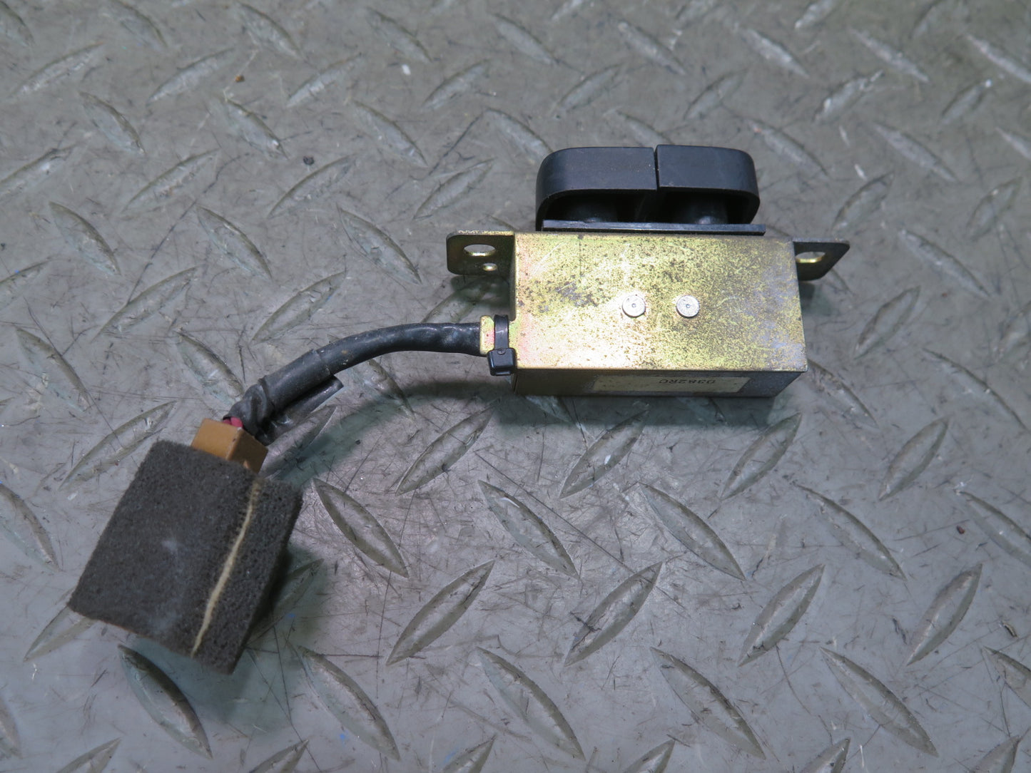 93-96 Nissan 300ZX Z32 Convertible Soft TOP Release Switch Button OEM