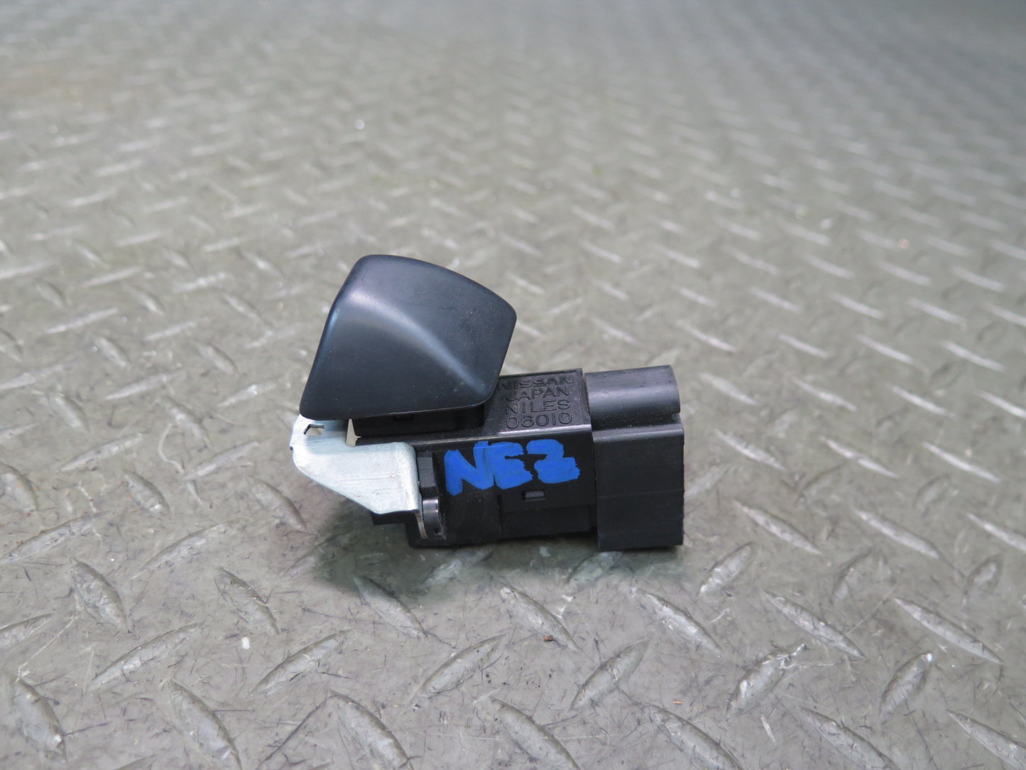 90-96 Nissan Z32 300ZX Emergency Hazard Warning Button Switch OEM