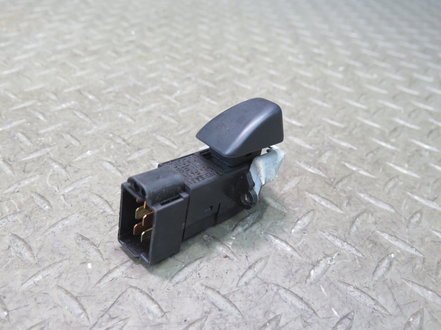 90-96 Nissan Z32 300ZX Emergency Hazard Warning Button Switch OEM