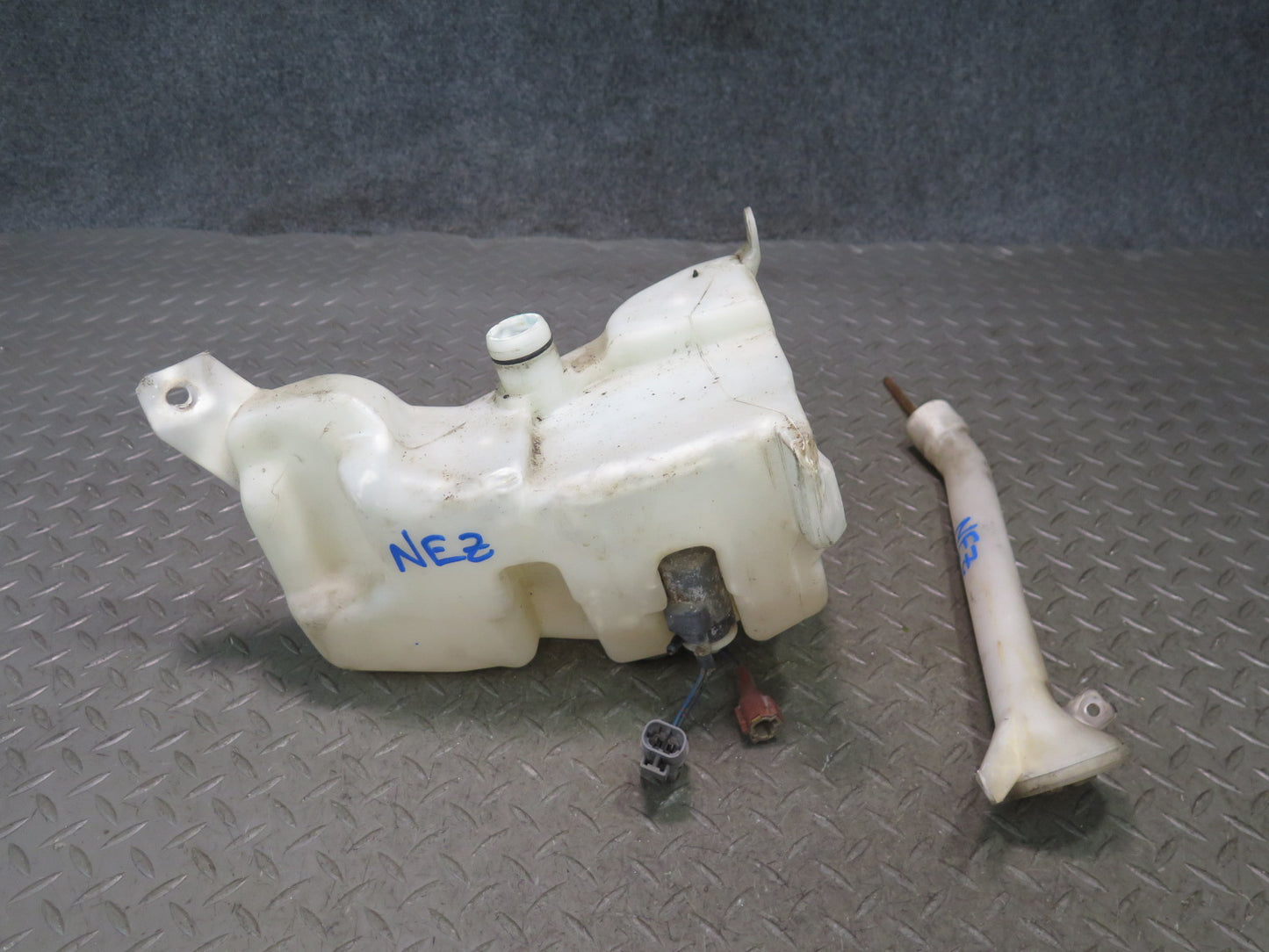 93-96 Nissan 300ZX Z32 Convert Windshield Washer Fluid Reservoir Tank w Pump OEM
