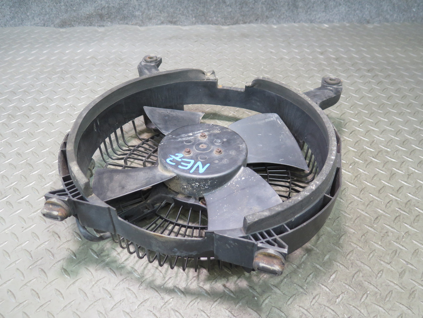 90-96 Nissan Z32 300ZX NON Turbo A/C Condenser 4 Blade Fan Motor OEM
