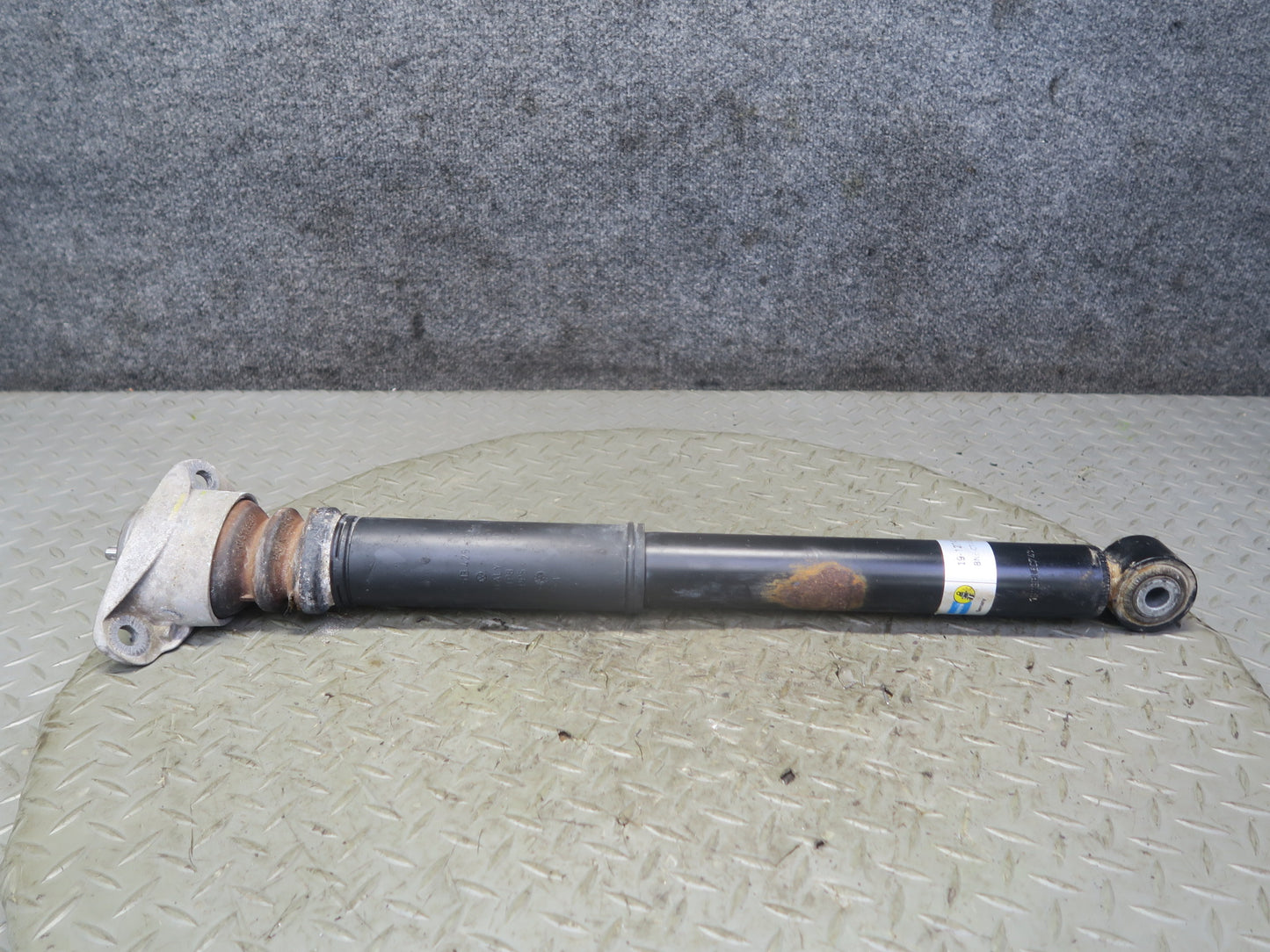 2008 VW Golf MK5 R32 AWD Set of 2 Rear Bilstein Strut Shock Absorber OEM