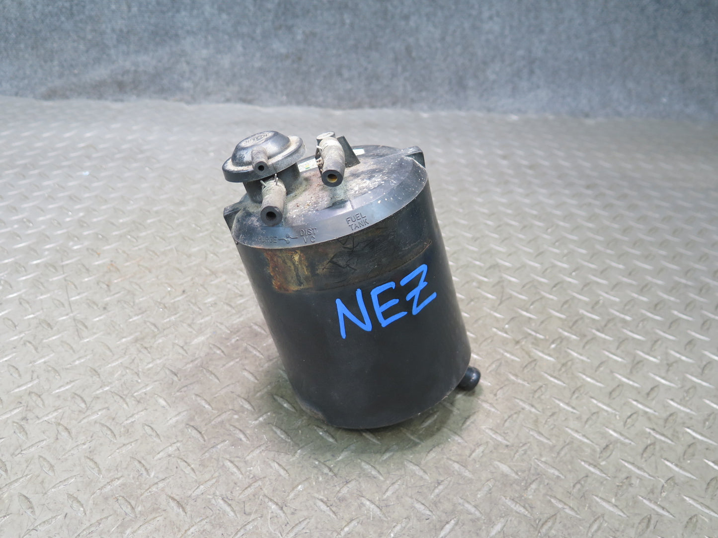 90-95 Nissan Z32 300ZX NA Fuel Evap Vapor Charcoal Canister 14950-30P01 OEM