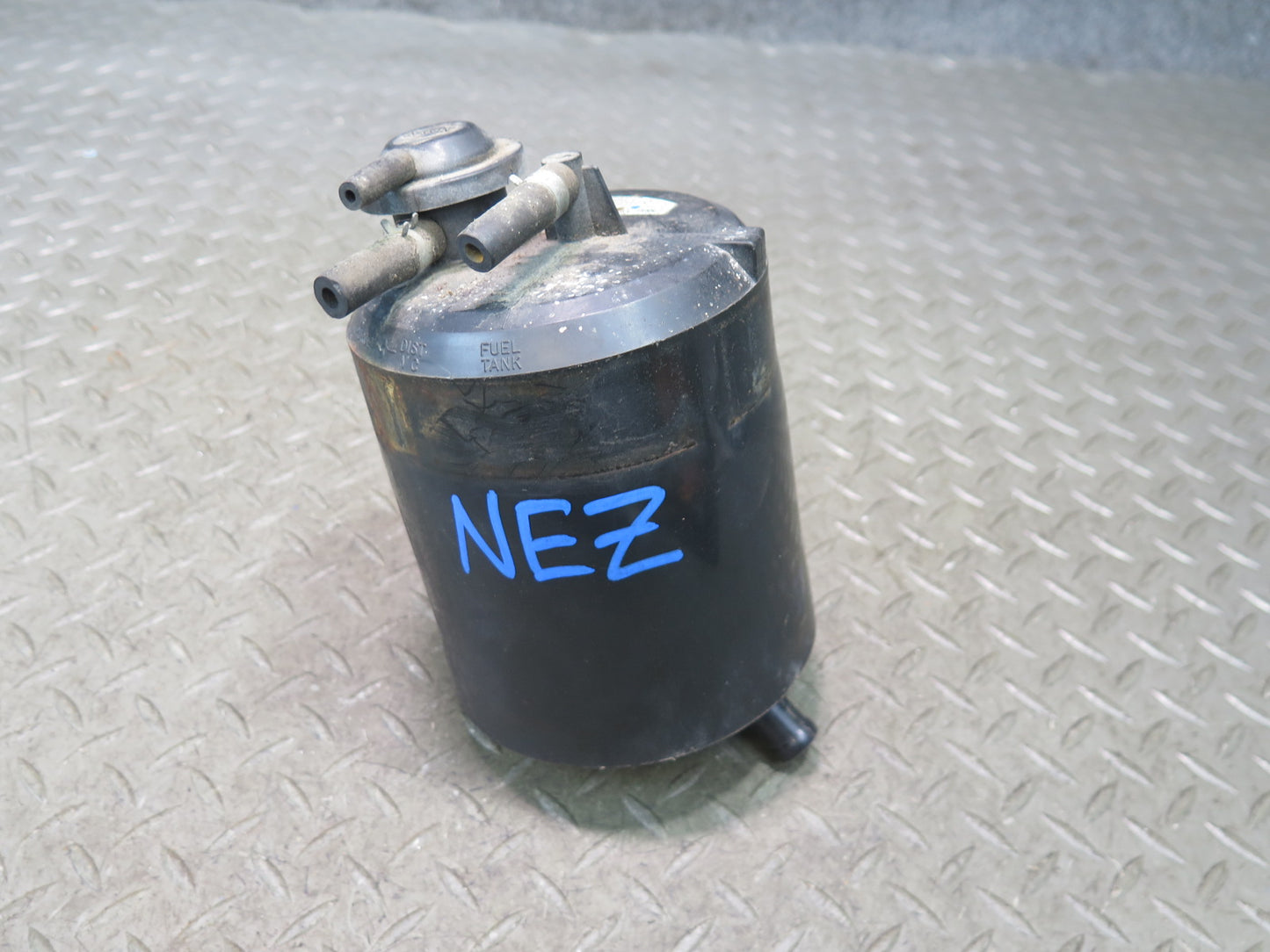 90-95 Nissan Z32 300ZX NA Fuel Evap Vapor Charcoal Canister 14950-30P01 OEM