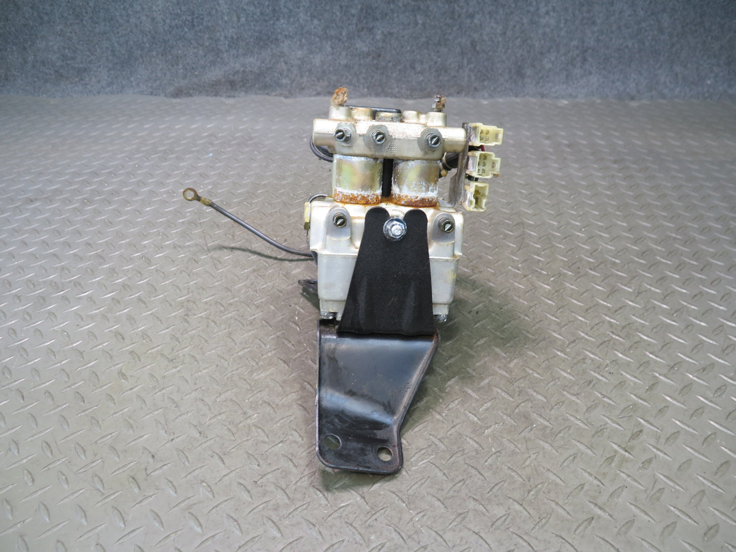 90-93 Nissan 300ZX Z32 2+0 ABS Anti Lock Brake Pump W/ Module 47600-30P01 OEM