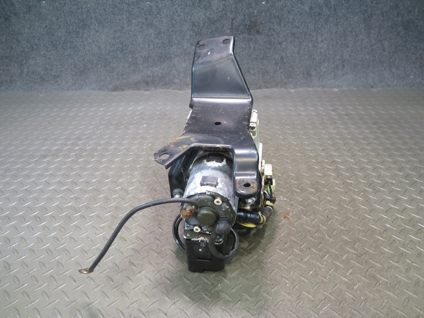 90-93 Nissan 300ZX Z32 2+0 ABS Anti Lock Brake Pump W/ Module 47600-30P01 OEM