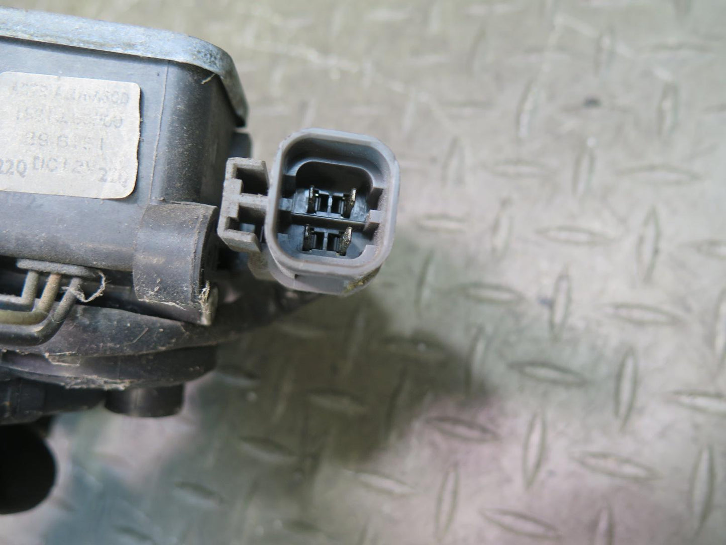 1990-1996 Nissan 300ZX Z32 M/T Cruise Control Speed Regulator Actuator Assembly