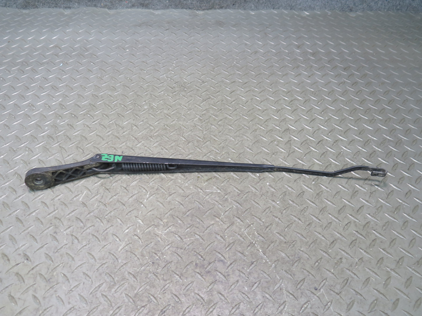 90-96 Nissan Z32 300ZX 2+0 Set of 2 Front Windshield Left & Right Wiper Arm OEM