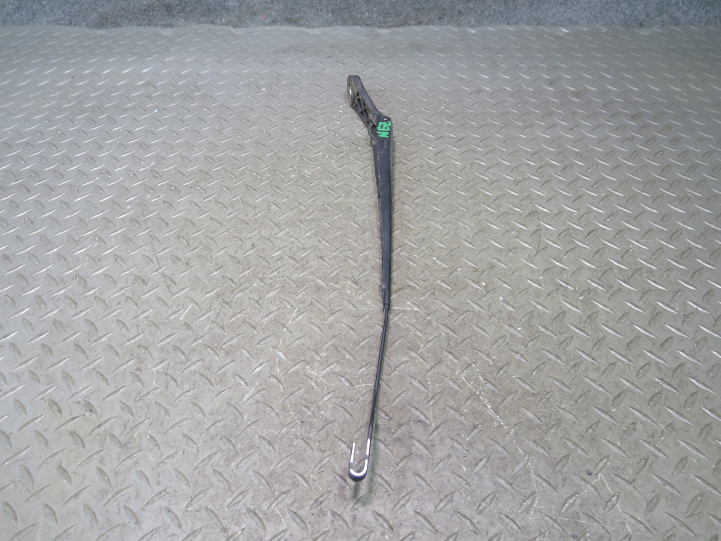 90-96 Nissan Z32 300ZX 2+0 Set of 2 Front Windshield Left & Right Wiper Arm OEM
