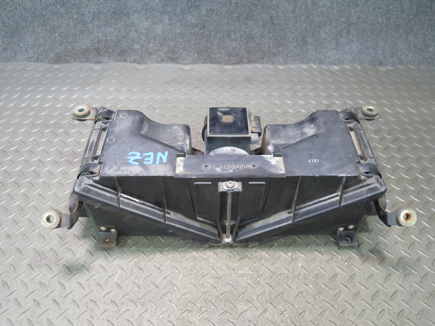 92-93 Nissan Z32 300ZX NON Turbo Air Intake Cleaner Filter Box W/ MAF Sensor OEM
