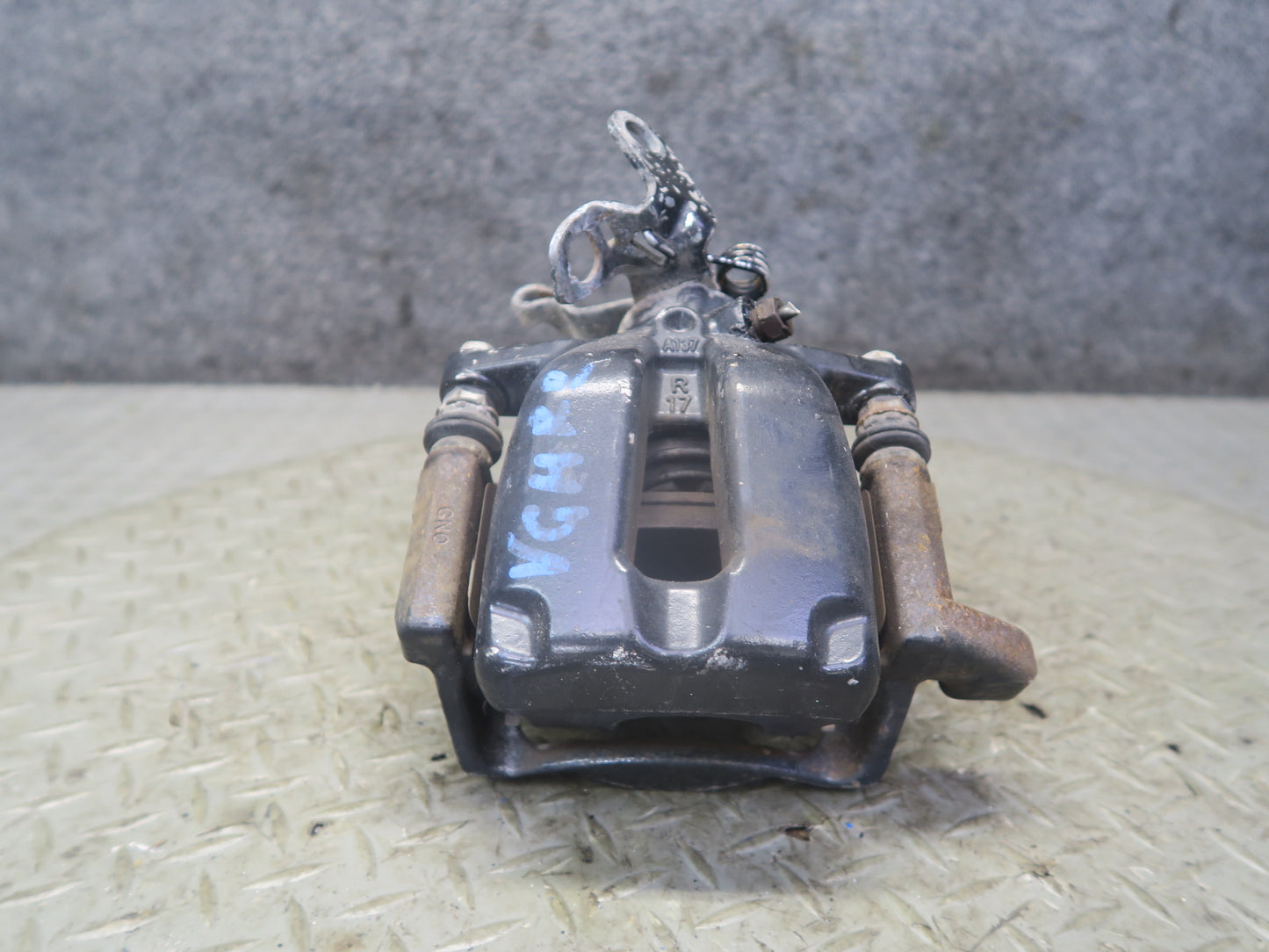 2008 VW Golf MK5 R32 AWD Set of 2 Rear Left & Right Brake Caliper OEM