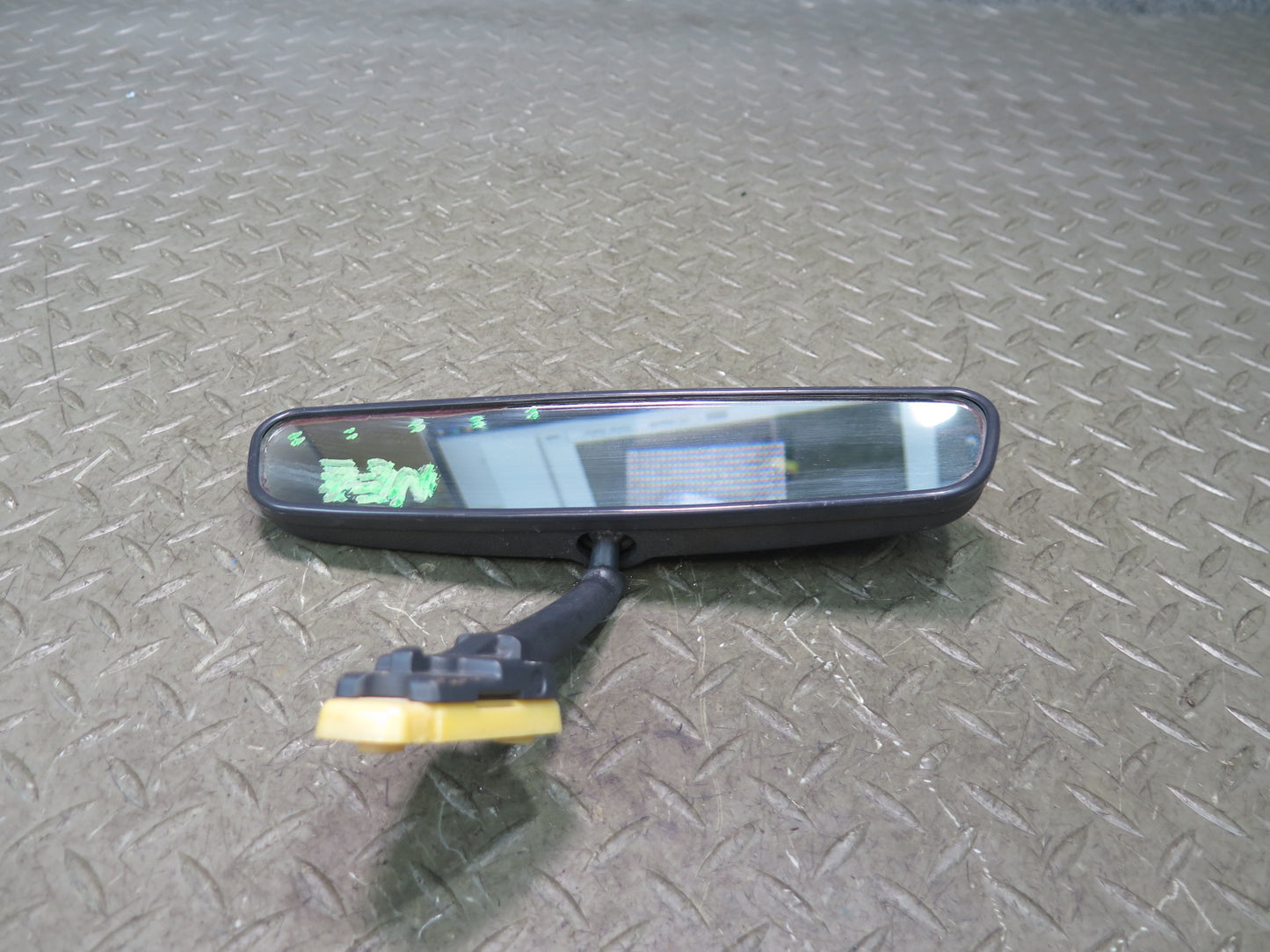 93-96 Nissan 300ZX Conv Manual Dimming Interior Rear View Mirror Discoloration