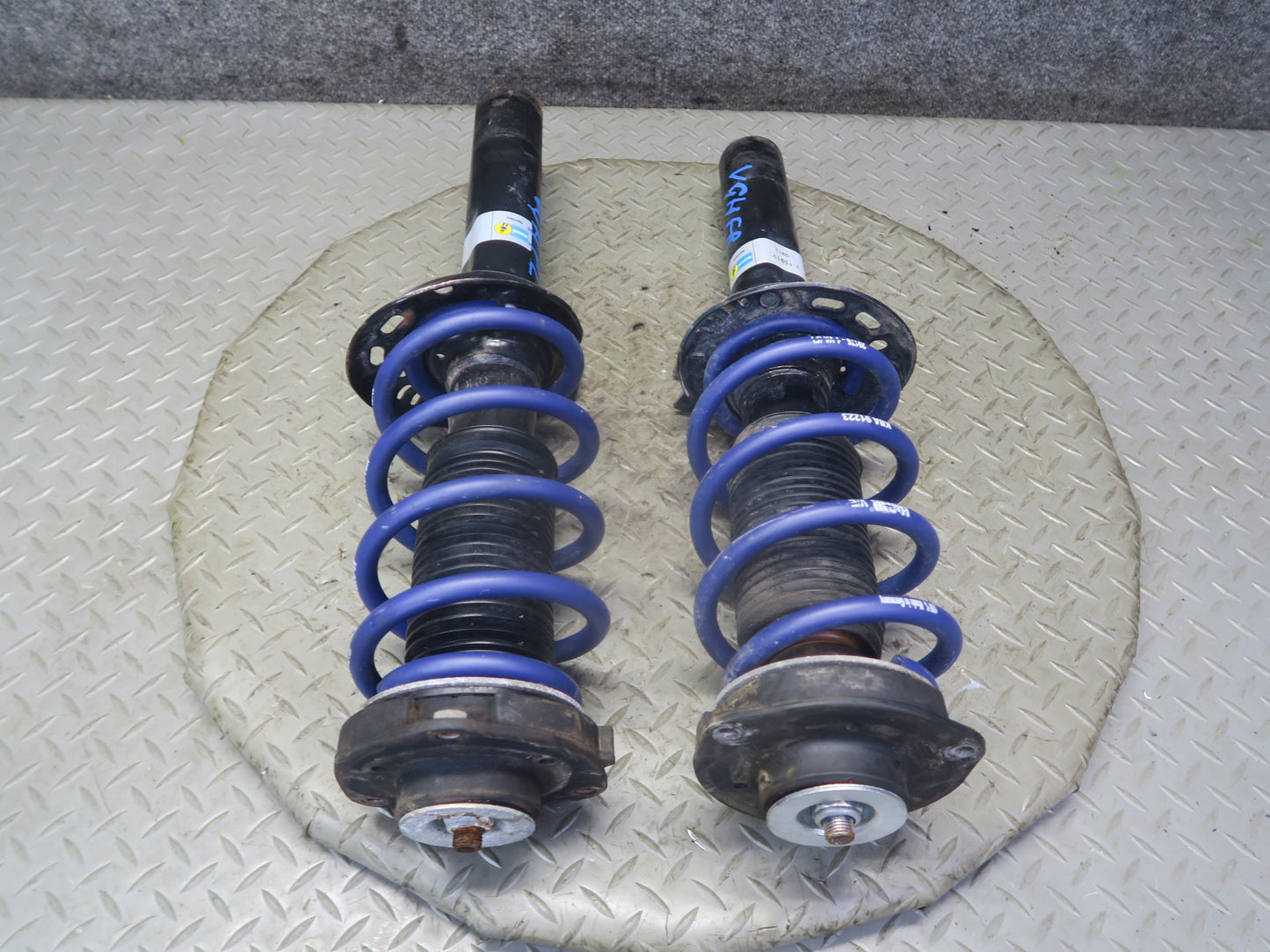 06-09 VW Golf MK5 R32 Set of 2 Bilstein Strut Shock Absorber w H&R Springs